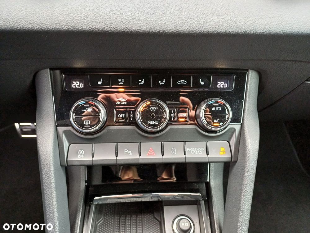 Skoda Karoq 1.5 TSI ACT Sportline DSG - 18