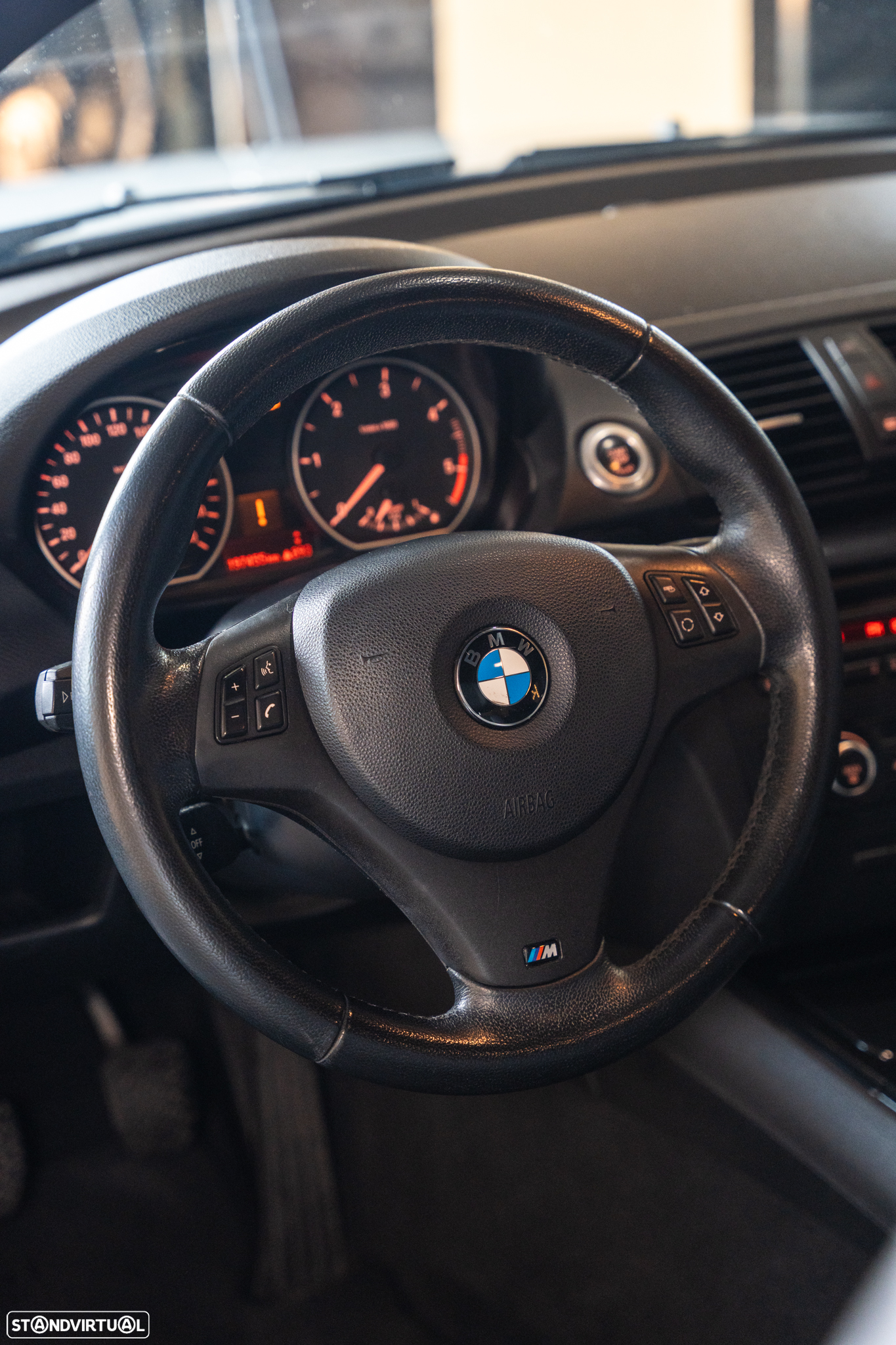 BMW 118 d Pack M - 10