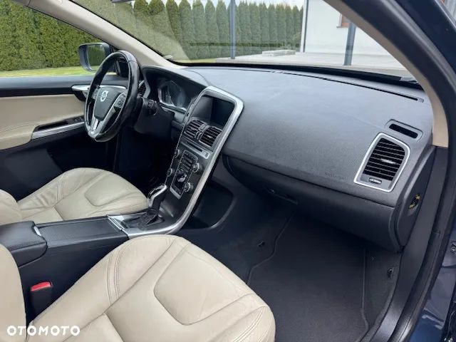 Volvo XC 60 - 18