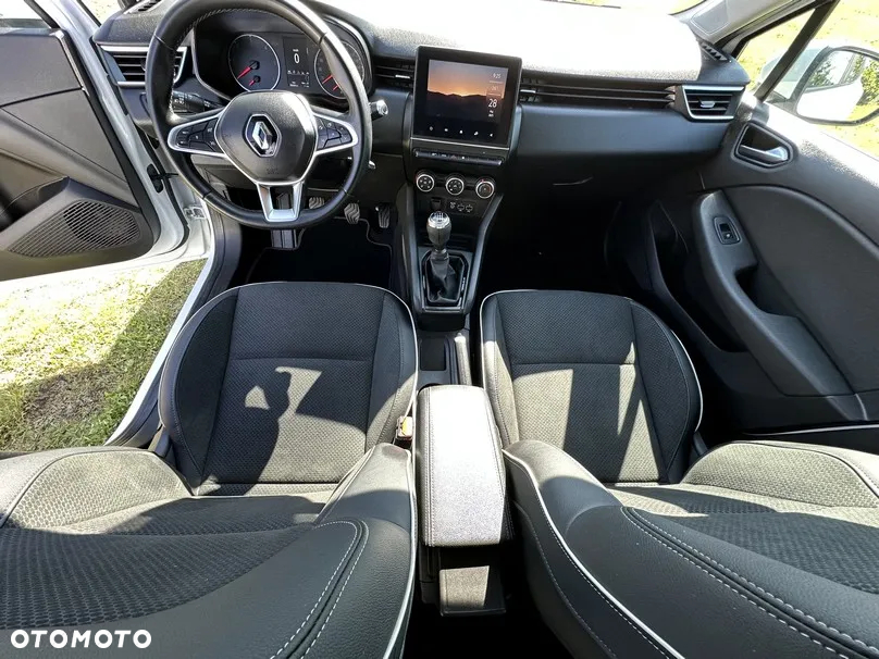 Renault Clio - 19