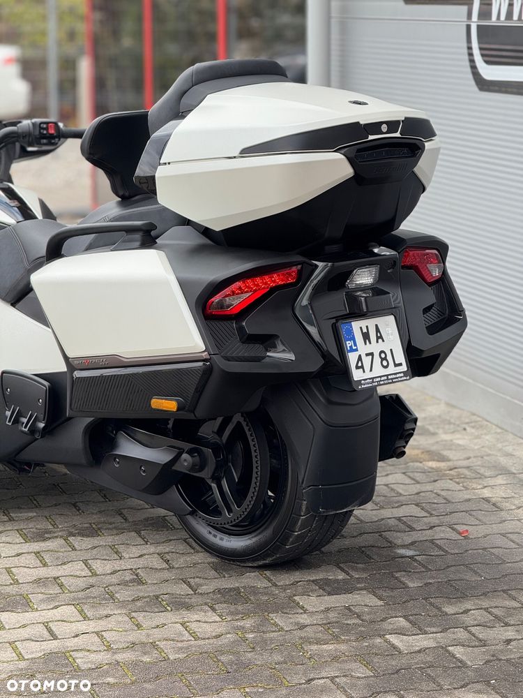 Can-Am Spyder - 3