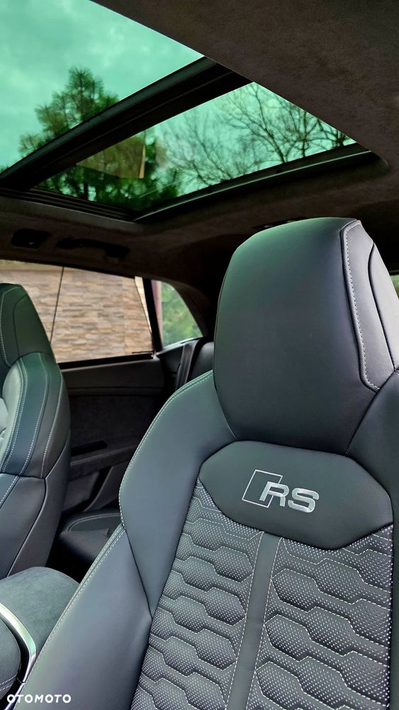 Audi RS Q8 - 19