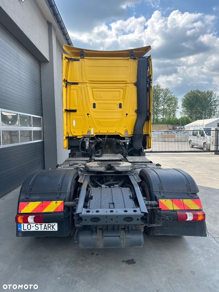 Mercedes-Benz ACTROS - 4