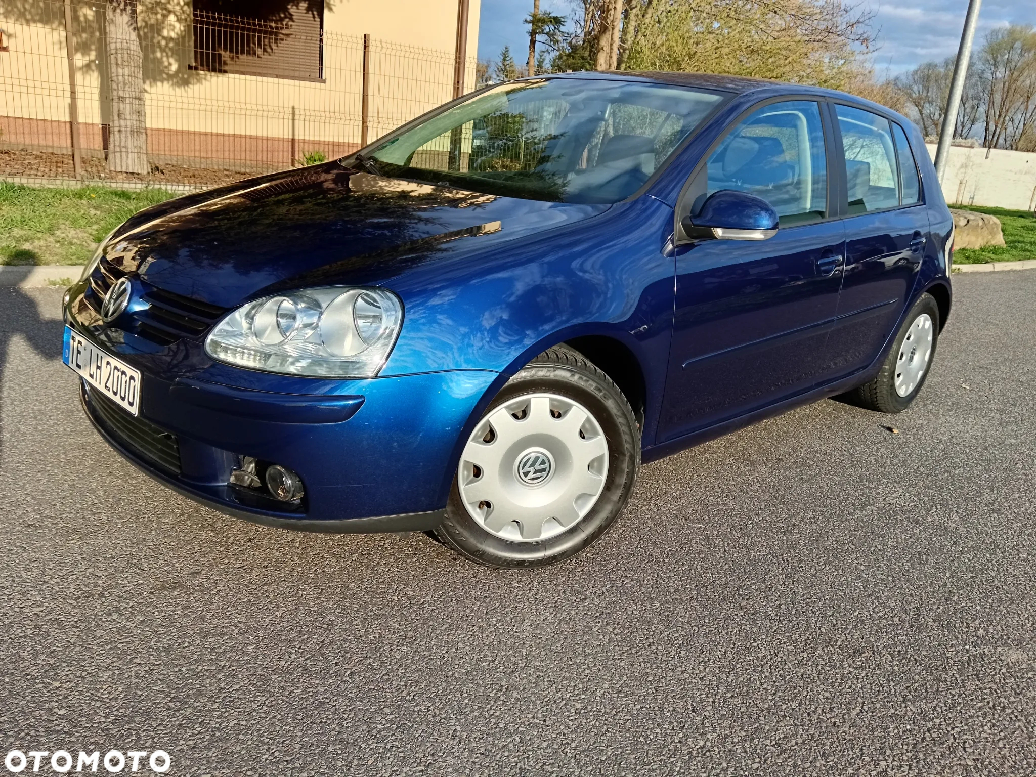 Volkswagen Golf 1.9 TDI Sportline - 6