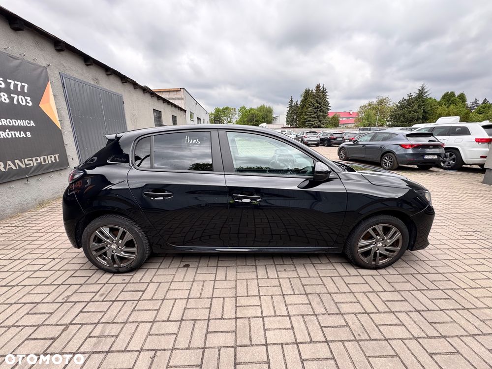 Peugeot 208 - 6