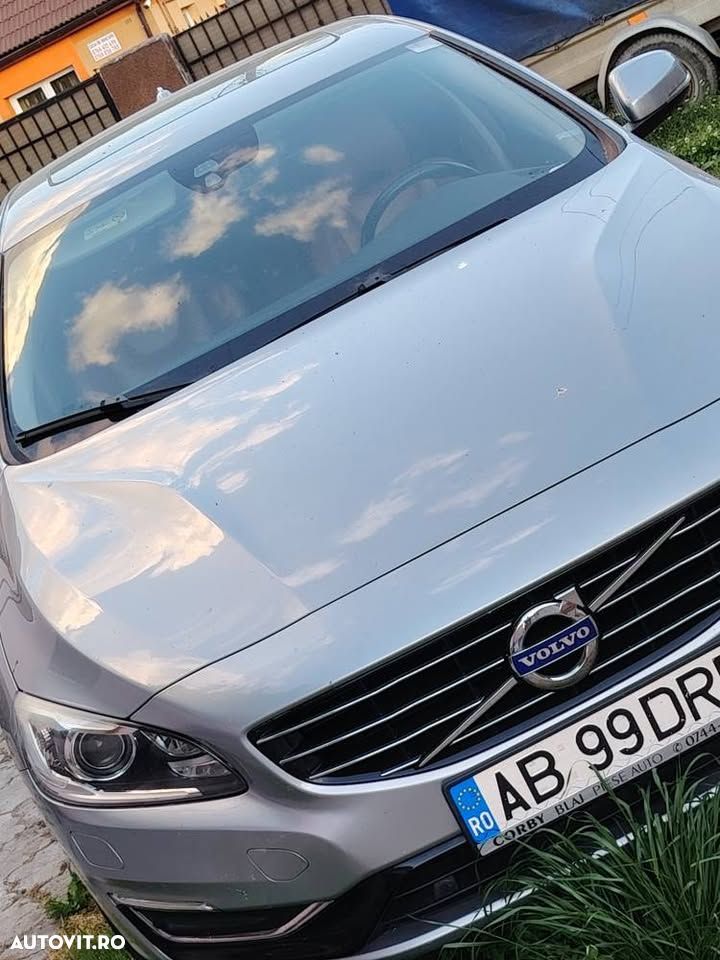 Volvo S60 - 4