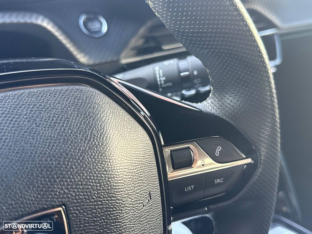 Peugeot e-208 50 kWh GT - 10