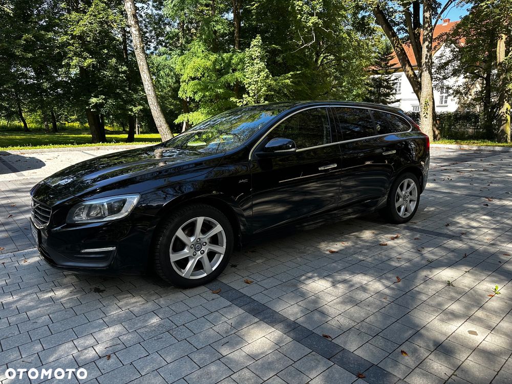 Volvo V60 D4 Momentum - 11
