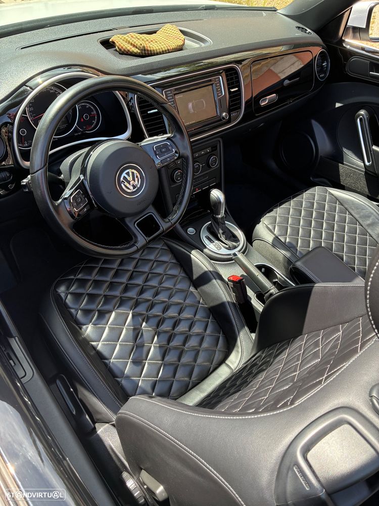 VW New Beetle Cabriolet 1.2 TSI DSG Exclusive Design - 28