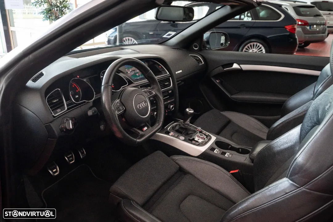 Audi A5 Cabrio 2.0 TDi S-line - 19
