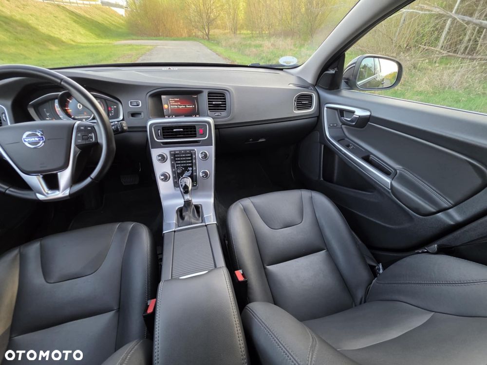 Volvo V60 D4 AWD Geartronic Ocean Race - 31