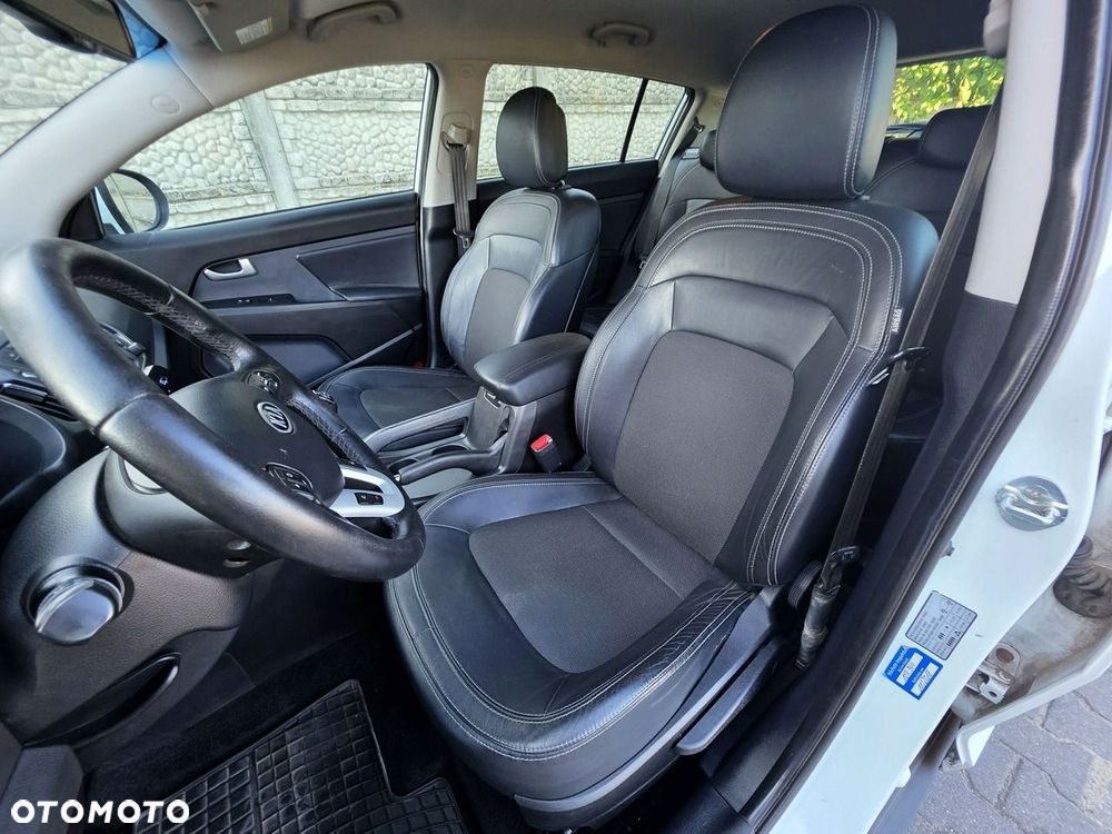 Kia Sportage 2.0 CRDI 4WD Vision - 11