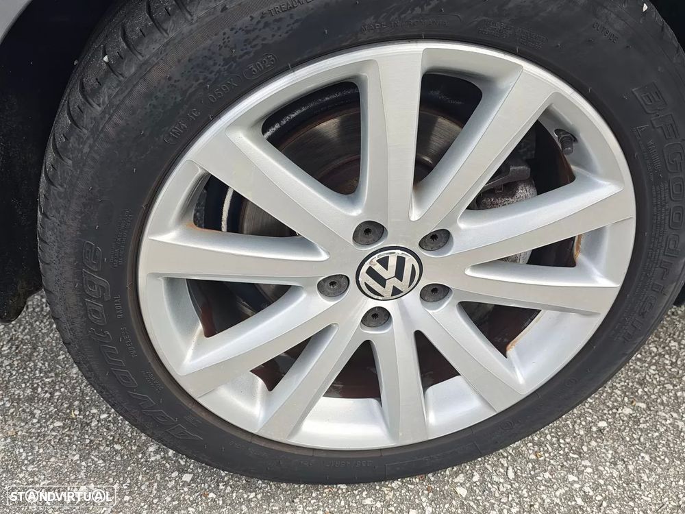 VW Passat - 9