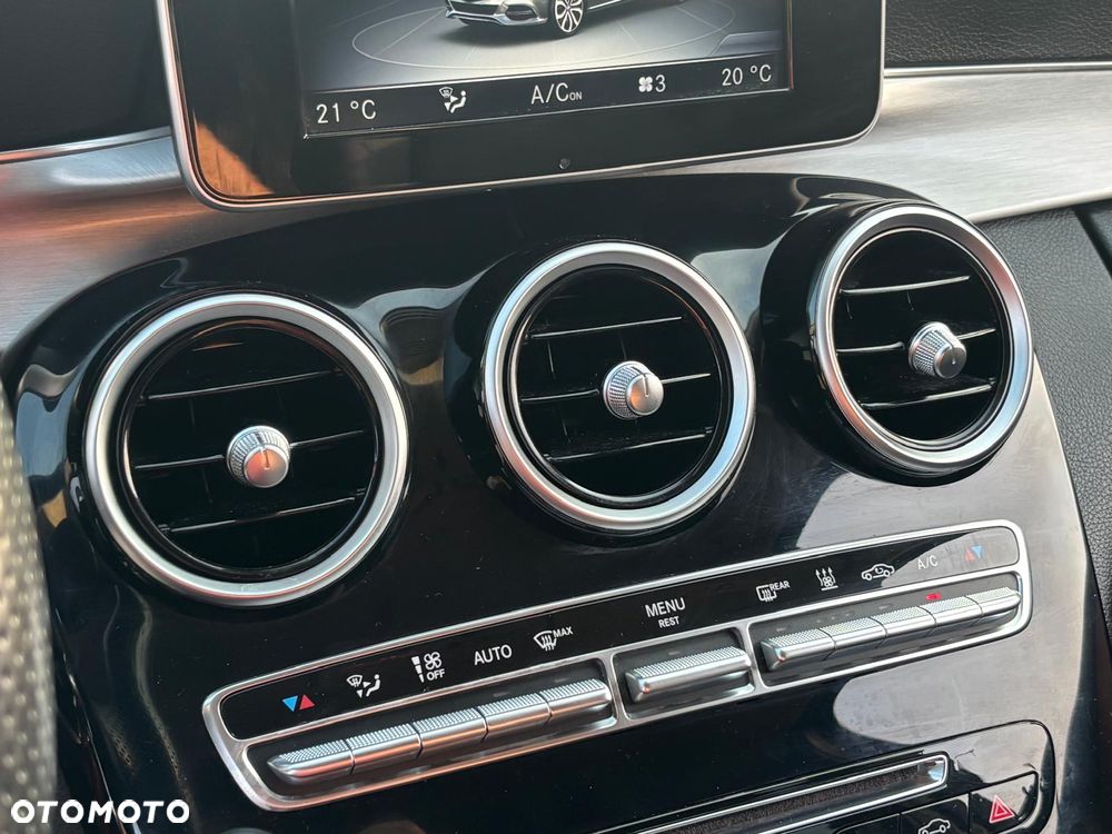 Mercedes-Benz Klasa C - 32