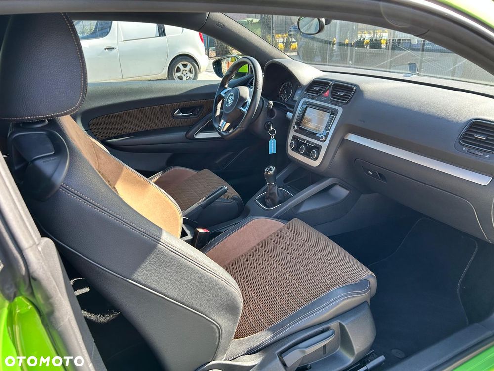 Volkswagen Scirocco 1.4 TSI BlueMotion Technology - 11
