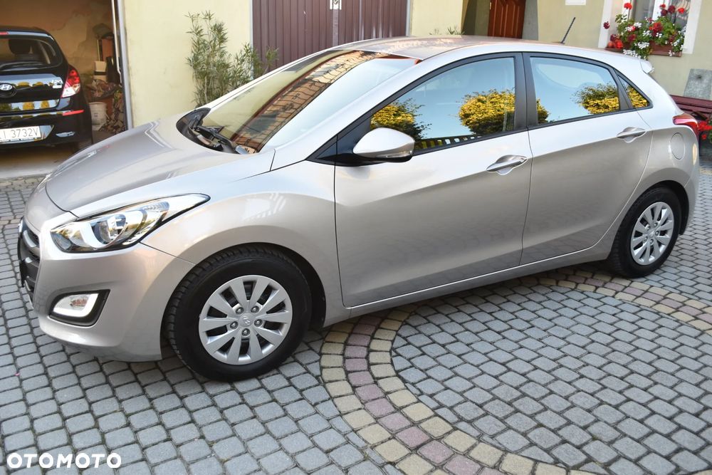 Hyundai i30 - 16