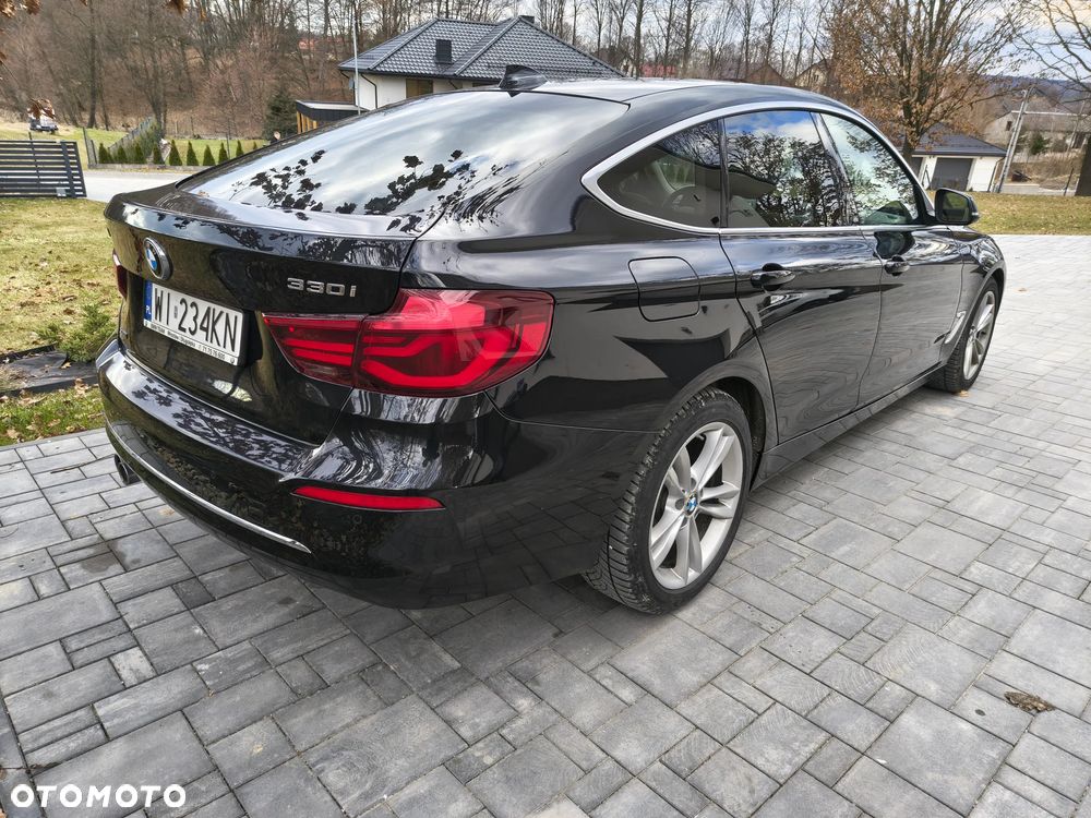BMW 3GT 330i xDrive Luxury Line - 8
