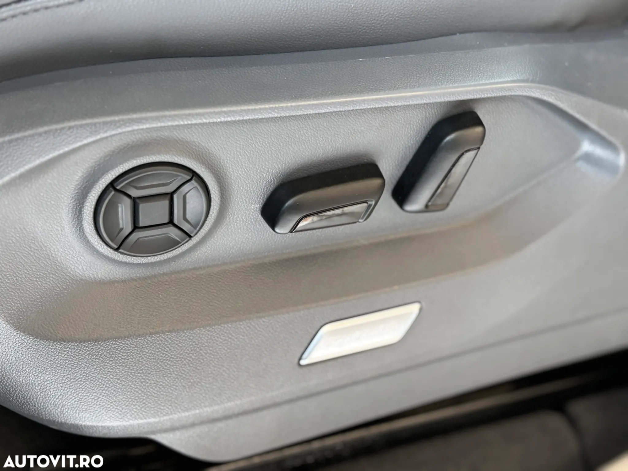 Volkswagen Touareg V6 TDI Elegance - 34