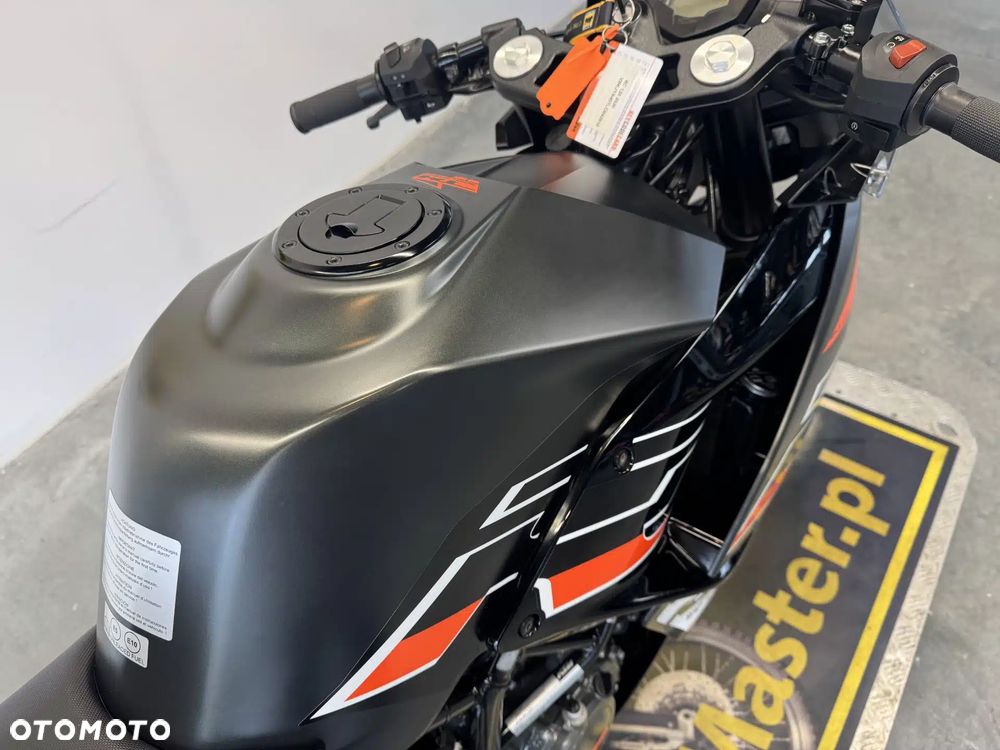 KTM RC 125 - 17