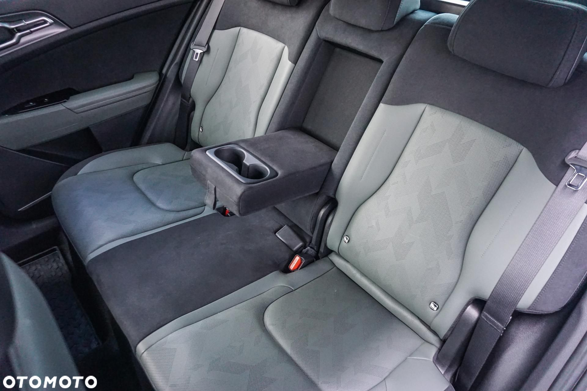 Kia Sportage - 10