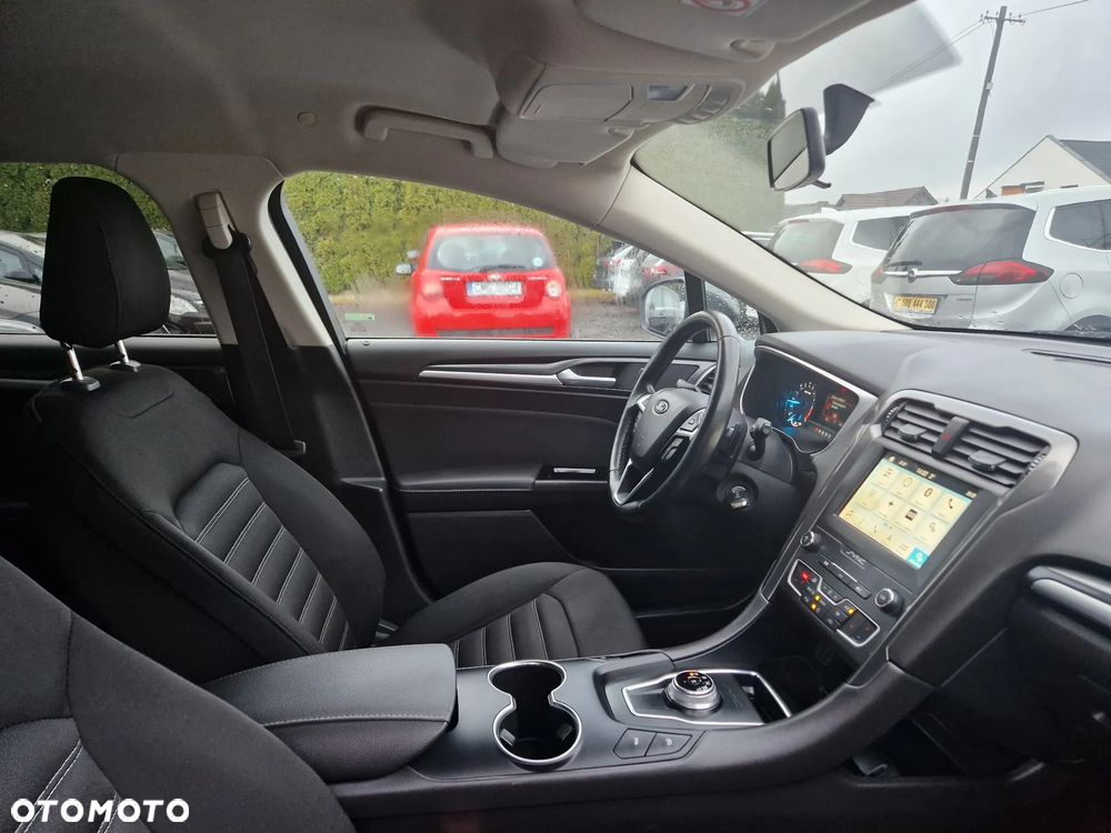 Ford Mondeo - 30