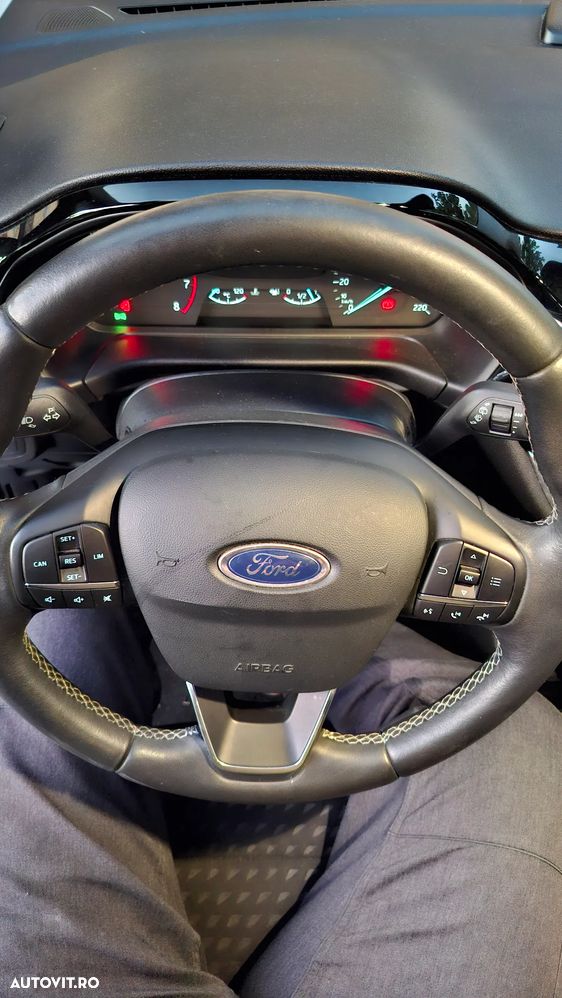 Ford Fiesta 1.0 EcoBoost Titanium - 32