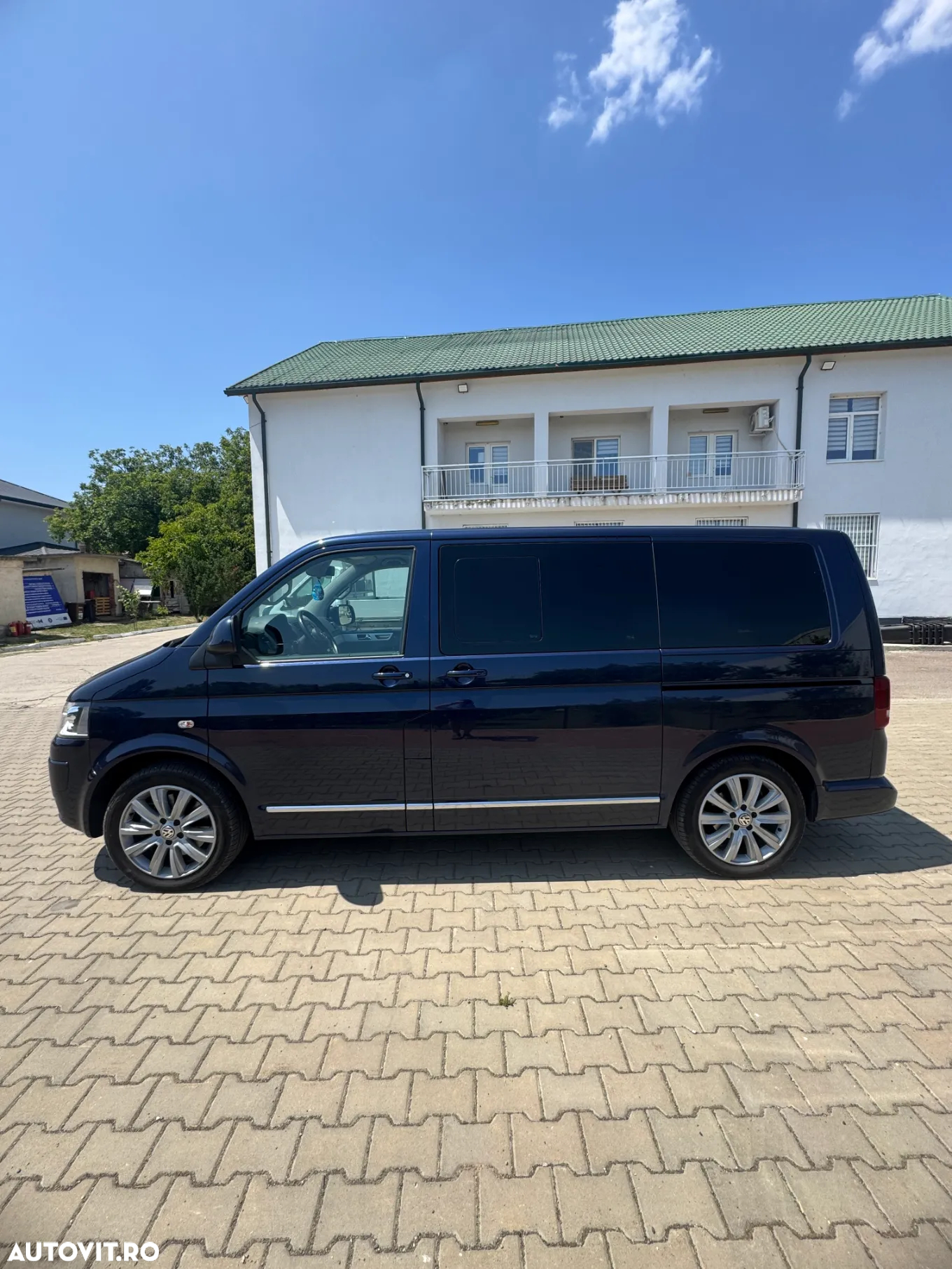 Volkswagen Multivan - 3