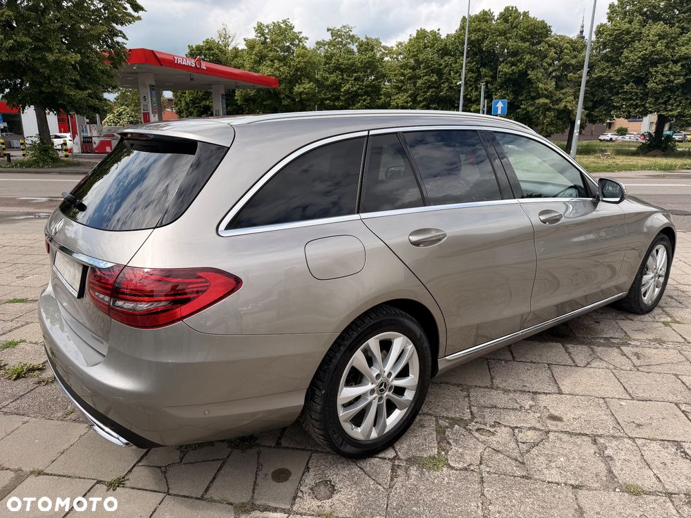 Mercedes-Benz Klasa C 220 d 4MATIC 9G-TRONIC - 11