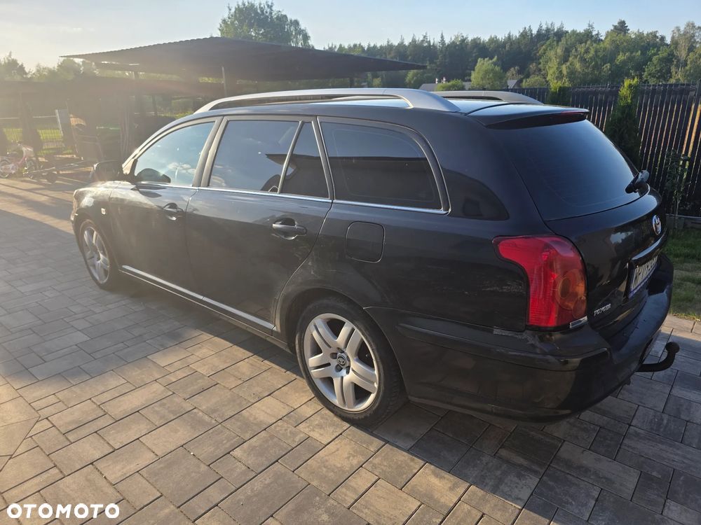 Toyota Avensis 1.8 VVT-i Combi - 4