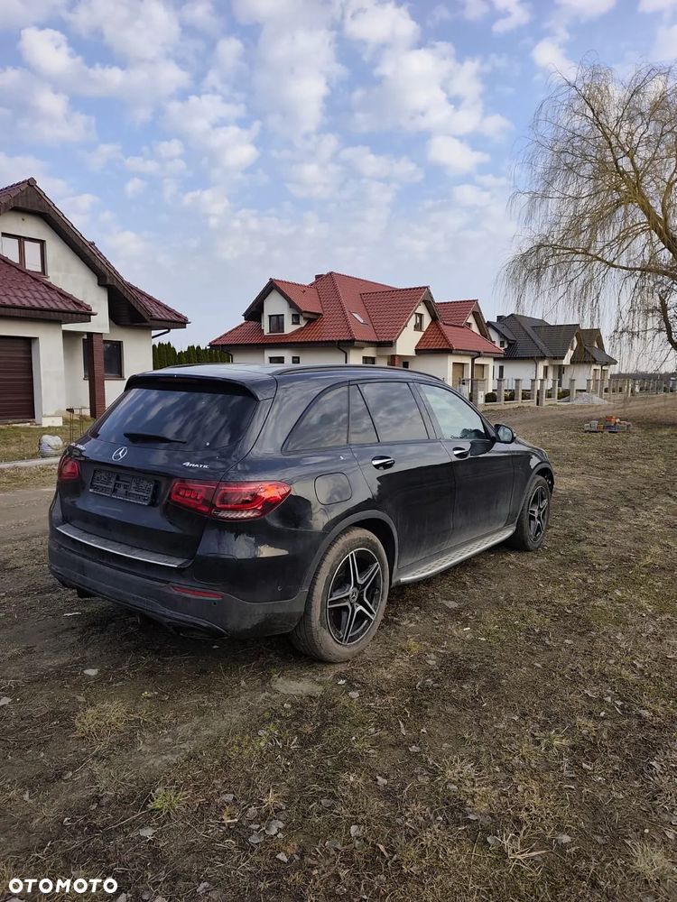 Mercedes-Benz GLC - 4