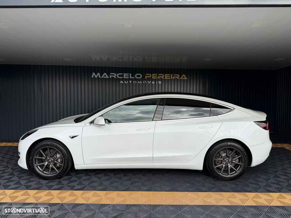 Tesla Model 3 Long-Range RWD - 2