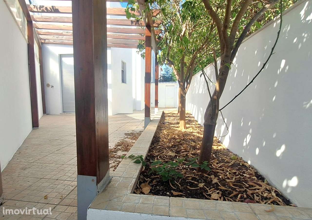 Moradia Unifamiliar T3 em Évora (Álamos e Senhora da Saúde) - Grande imagem: 3/26