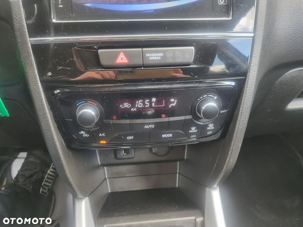 Suzuki Vitara 1.6 Comfort 2WD - 14