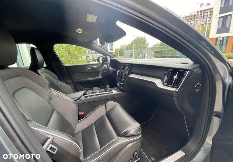 Volvo S60 B4 B R-Design - 16