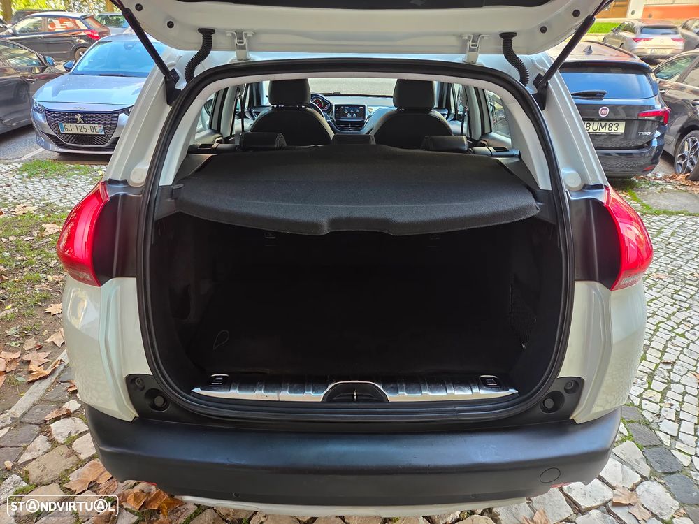 Peugeot 2008 PureTech 110 GPF Stop&Start EAT6 Crossway - 29