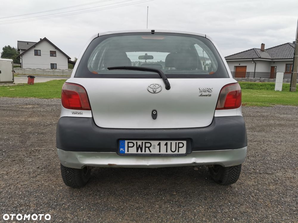 Toyota Yaris 1.0 Terra - 3