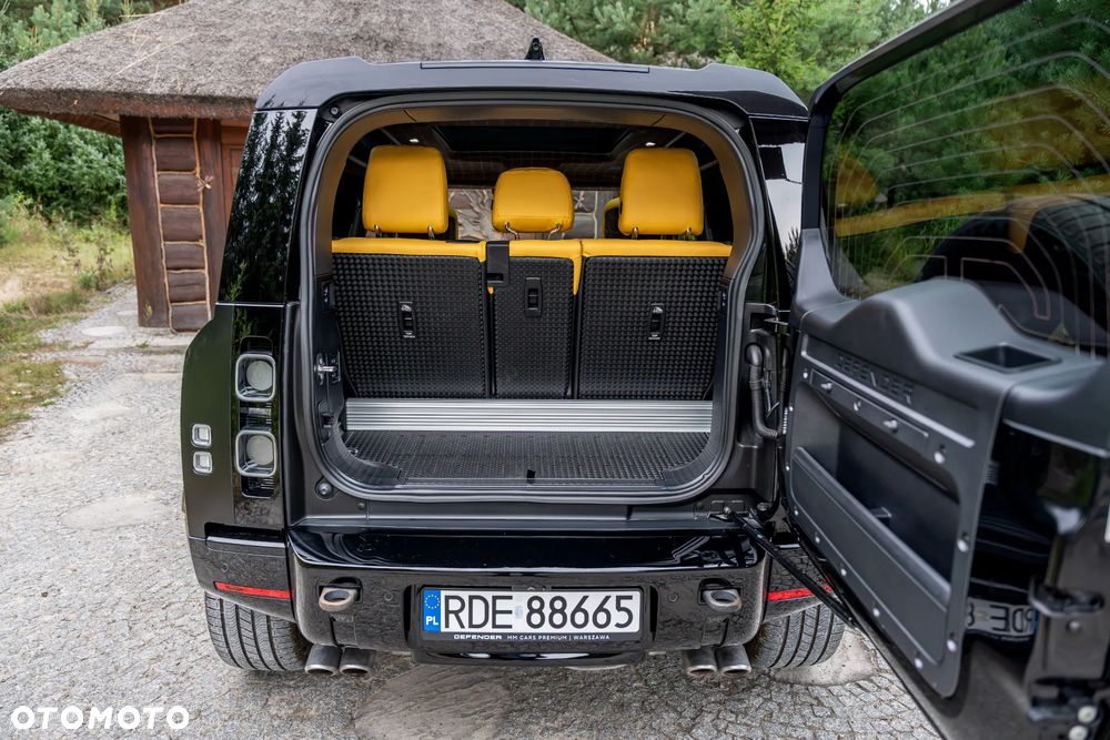 Land Rover Defender - 20