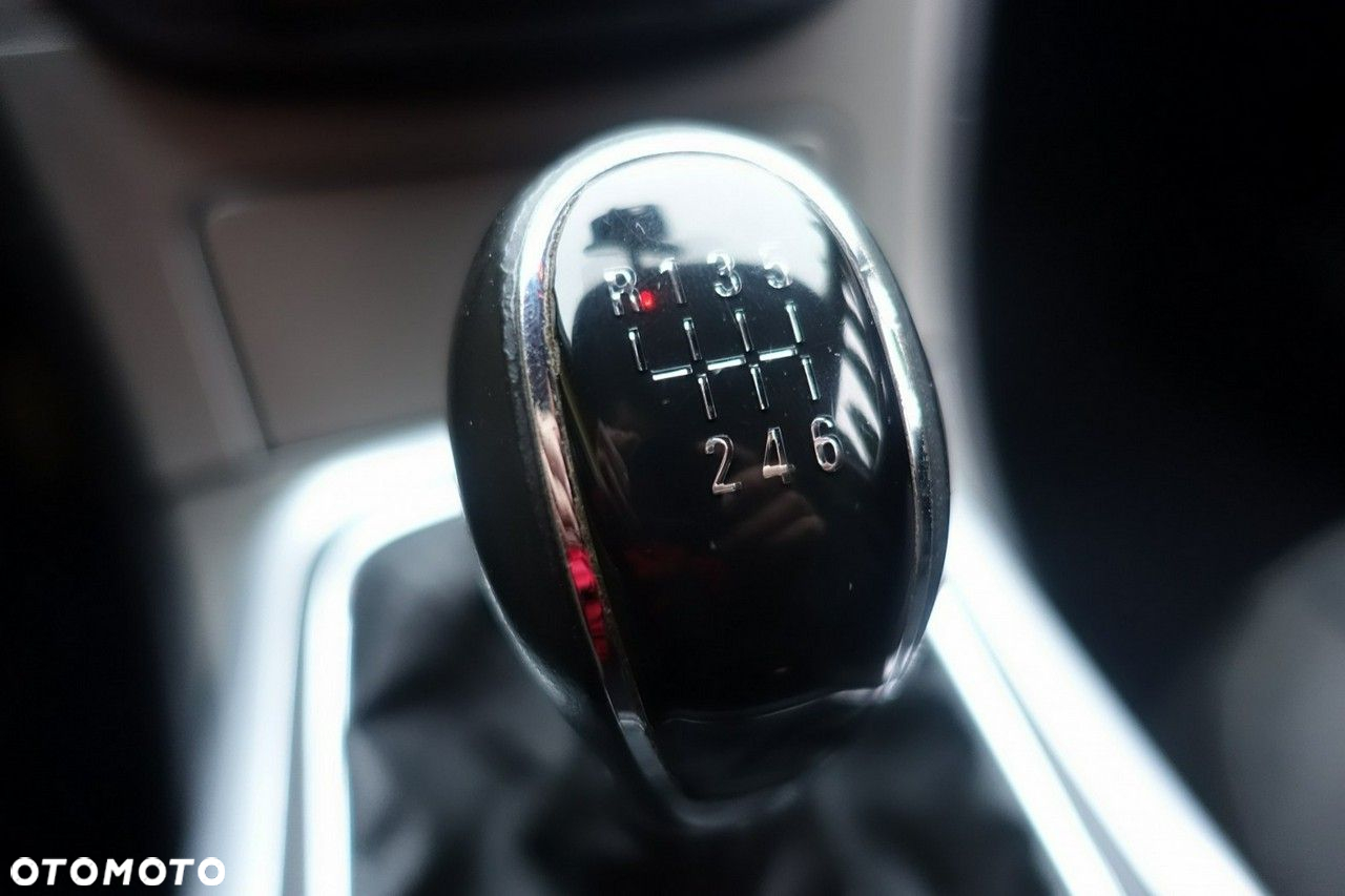 Opel Insignia - 17