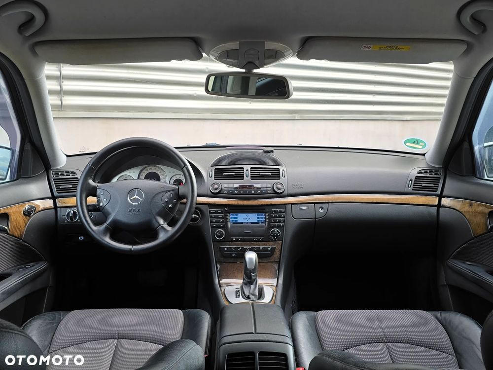 Mercedes-Benz Klasa E 320 T Avantgarde - 5