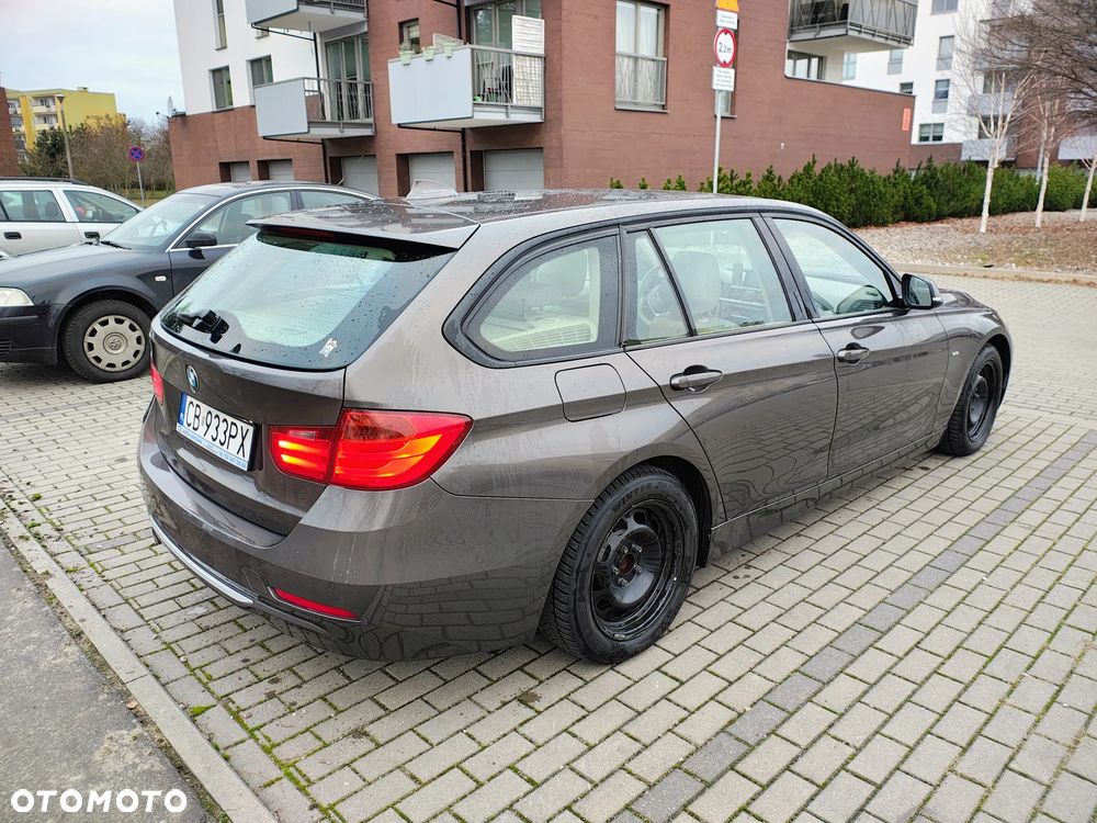 BMW Seria 3 320d Sport-Aut Modern Line - 5