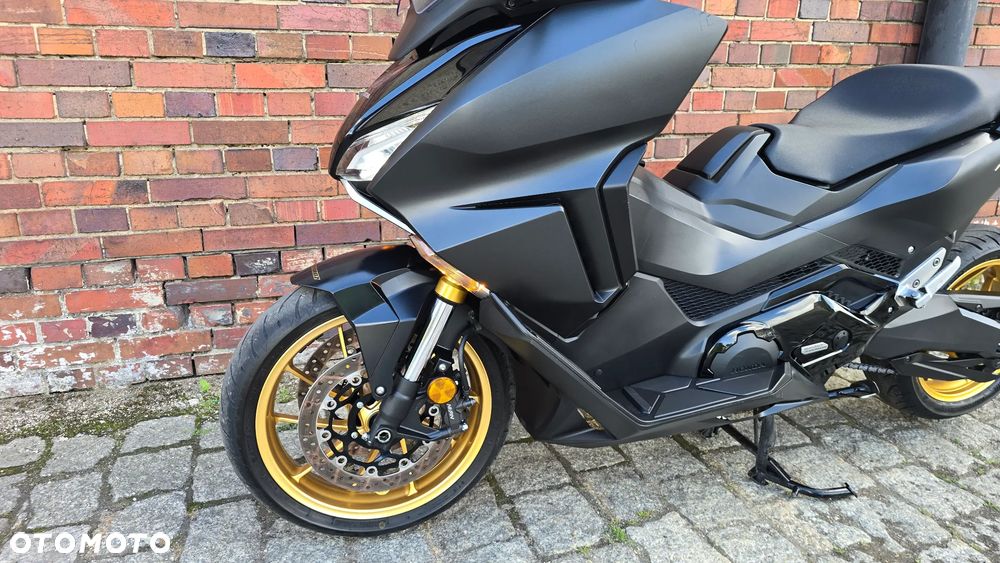 Honda NSS - 4