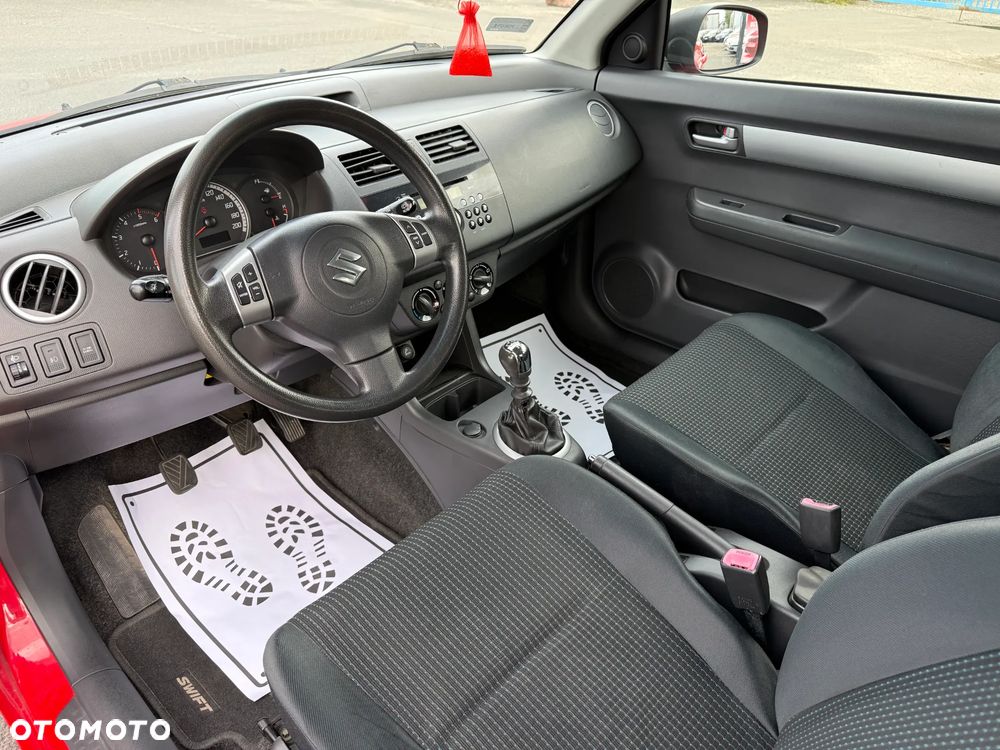Suzuki Swift 1.3 DDiS 16v GLX - 12