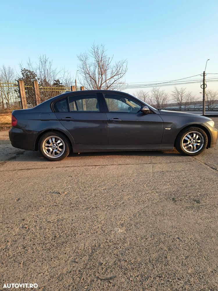 BMW Seria 3 320td compact - 18