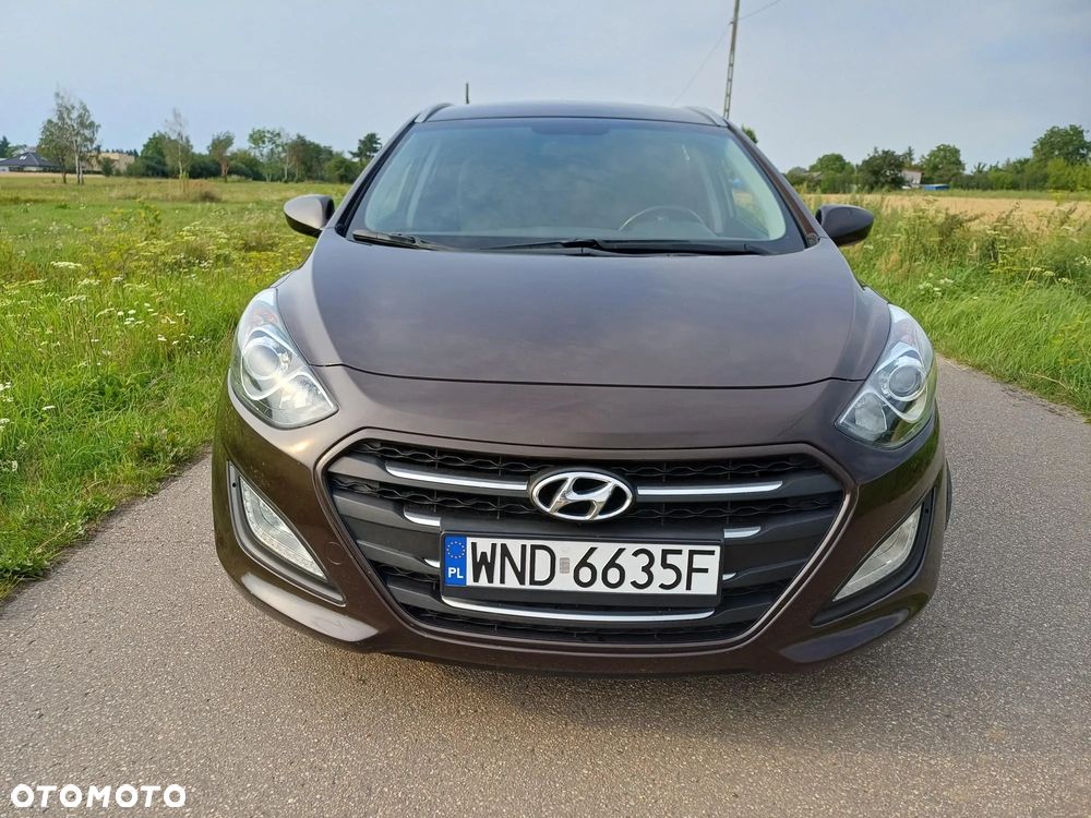 Hyundai i30 blue 1.6 GDI Trend - 1