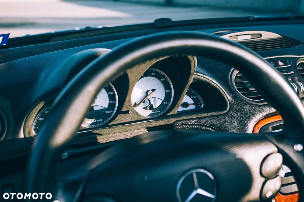 Mercedes-Benz SL 55 AMG - 11