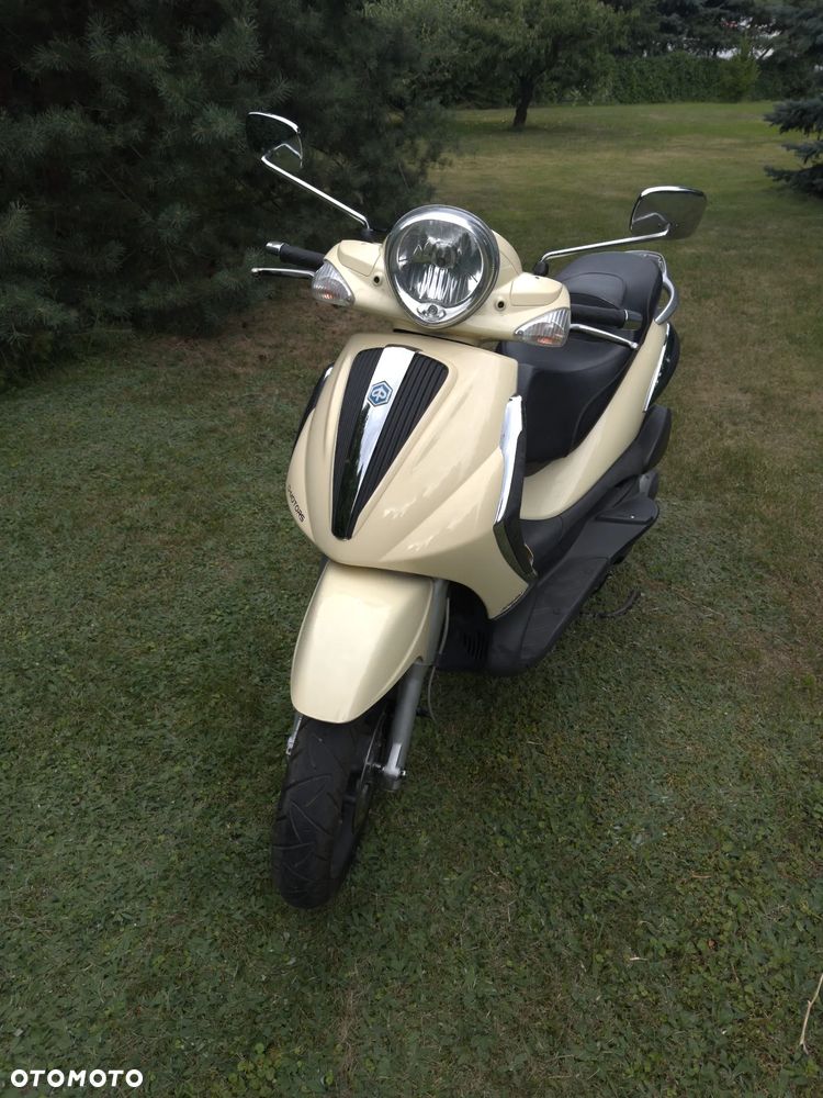 Piaggio Beverly - 2
