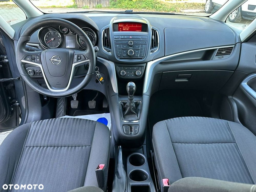 Opel Zafira - 9