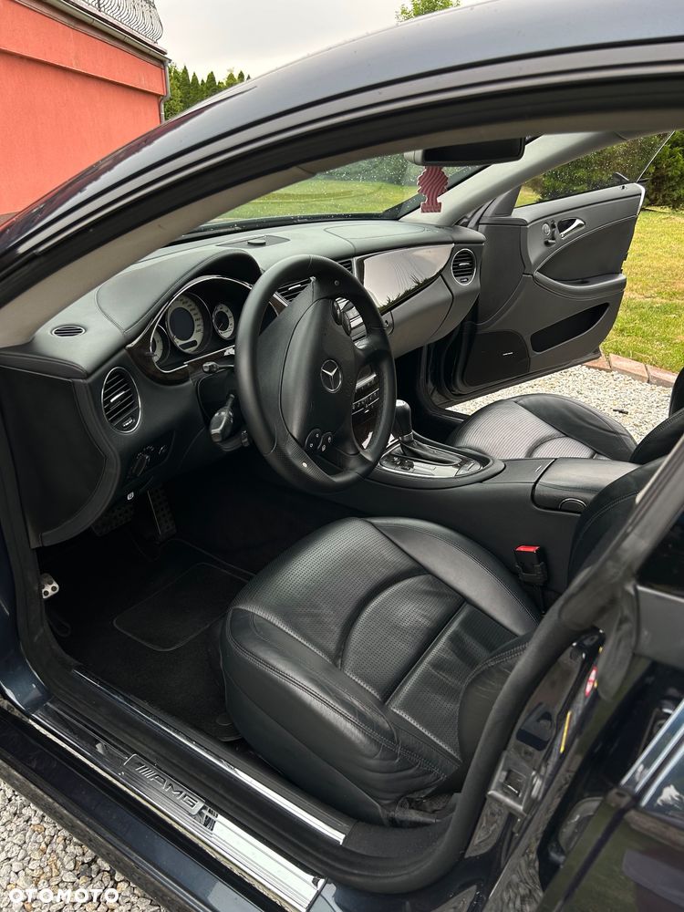 Mercedes-Benz CLS - 9