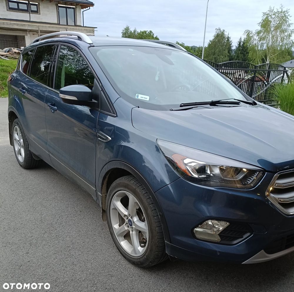 Ford Escape 2.0 EcoBoost AWD Titanium - 3