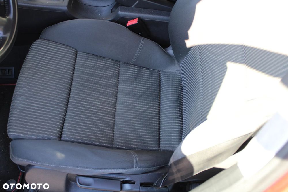 Audi A4 Limousine - 9